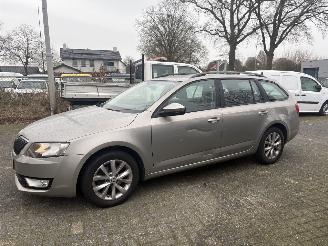 Skoda Octavia 1.2 TSI COMBI picture 3