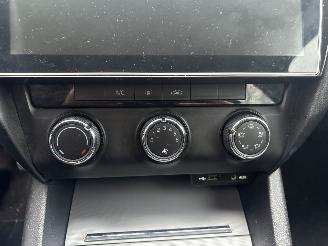 Skoda Octavia 1.2 TSI COMBI picture 11