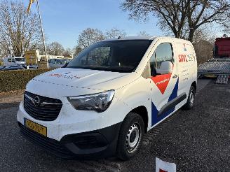 Opel Combo 1.5D L1H1 Edition airco picture 1
