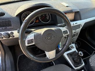 Opel Astra STATION WAGON 1.7 CDTI BUSINESS picture 14