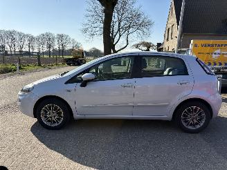 Fiat Punto Evo 1.3 M-JET EASY AIRCO picture 3