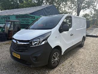 skadebil bedrijf Opel Vivaro 1.6 CDTI L1/H1 AIRCO 2016/10