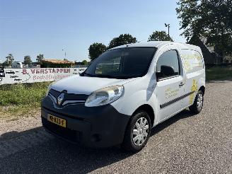 skadebil bedrijf Renault Kangoo 1.5 DCI navigatie, airco, elktr. pakket, 122.000 km N.A.P. 2015/8