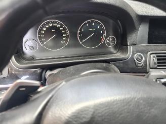 BMW 5-serie Touring 528i High Executive, 3.0 6 CILINDER BENZINE ! picture 14