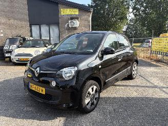 skadebil auto Renault Twingo 1.0 sce authentique 2014/10
