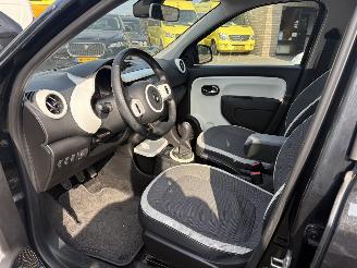Renault Twingo 1.0 sce authentique picture 4
