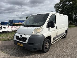 krockskadad bil bedrijf Peugeot Boxer 2.2 HDI L2/H1 AIRCO 2013/5
