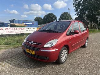 krockskadad bil auto Citroën Xsara PICASSO 1.6I-16V IMAGE 2010/10