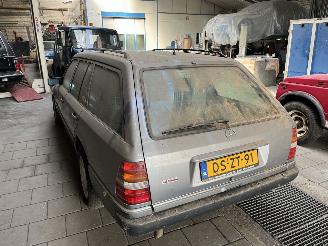 Mercedes 200-300D 3.0 300 TE 24_V (124.091) MULTI KLEPPER !!! UNIEKE AUTO MET OA AIRCO picture 20