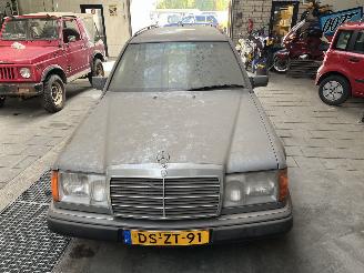 Mercedes 200-300D 3.0 300 TE 24_V (124.091) MULTI KLEPPER !!! UNIEKE AUTO MET OA AIRCO picture 22