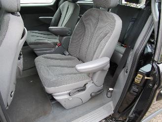Chrysler Voyager 2.4i Navi Clima 7-Pers. Nw APK picture 15