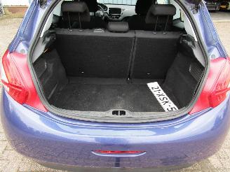 Peugeot 208 1.2 VTI Navi Airco 131.000 KM picture 15