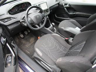 Peugeot 208 1.2 VTI Navi Airco 131.000 KM picture 14
