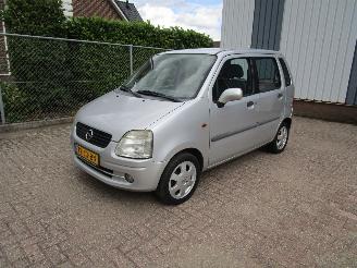 uszkodzony samochody osobowe Opel Agila 1.2 16V 138.000 KM 2002/2