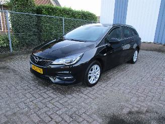 krockskadad bil auto Opel Astra 1.2 Turbo Navi Clima 6-Bak 2020/3