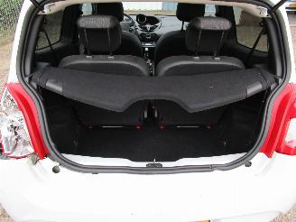 Renault Twingo Schuifdak Clima Radio/CD picture 16
