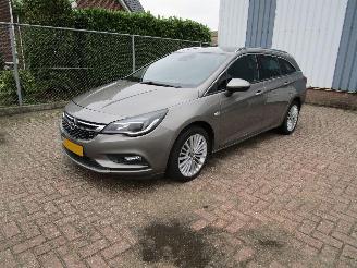 Schadeauto Opel Astra 1.6 CDTI Navi Clima Camera 6-Bak 2016/5
