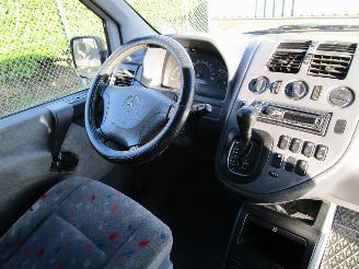 Mercedes  Vito 112 CDI Automaat picture 14