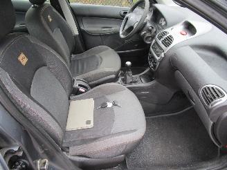 Peugeot 206 1.4 Generation Airco 146.000 Km picture 6