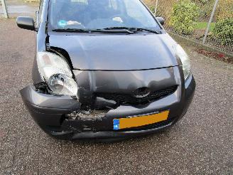 Toyota Yaris 1.3 VVT-I Airco Radio/CD 6-Bak picture 8