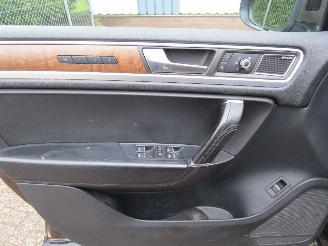 Volkswagen Touareg 4.2 V8 TDI Grijs kenteken picture 15