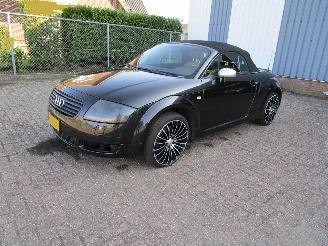 Damaged car Audi TT 1.8 5V Turbo Cabrio Quattro 224 PK 6-Bak 2002/10