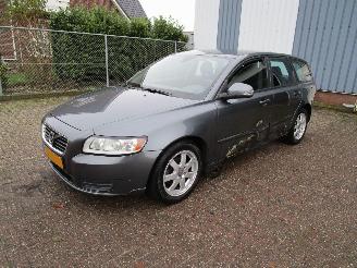 Unfallwagen Volvo V-50 1.6 D Clma Radio/CD 6-Bak 2011/1
