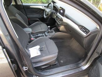 Ford Focus 1.0 Camera Navi Clima 6-Bak picture 9