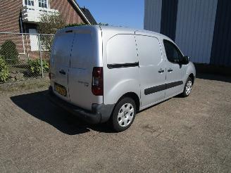 Peugeot Partner 1.6 HDI Airco Radio/CD picture 4