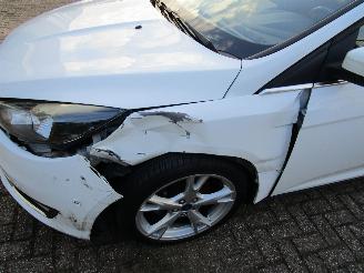 Ford Focus 1.0 Navi Clima 6-Bak picture 7