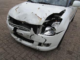 Suzuki Swift 1.3 Airco 5-Drs Parelmoer wit picture 7