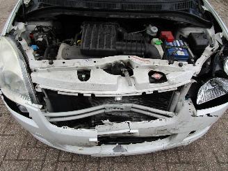Suzuki Swift 1.3 Airco 5-Drs Parelmoer wit picture 8