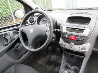 Peugeot 107 Airco Radio/CD picture 9