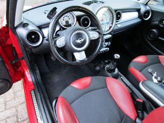 Mini Cooper 1.6 Airco Leder 174.000 KM picture 17