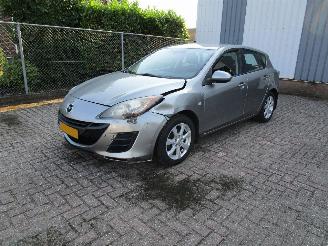 Voiture accidenté Mazda 3 1.6 Clima Radio/CD 5-Drs 2010/5