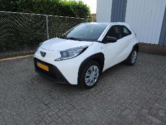 Unfallwagen Toyota Aygo X Automaat Camera Navi 31.000 Km 2023/3