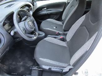 Toyota Aygo X Automaat Camera Navi 31.000 Km picture 16