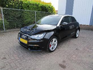 Unfallwagen Audi A1 1.4 TFSI Automaat Navi Airco 2011/3