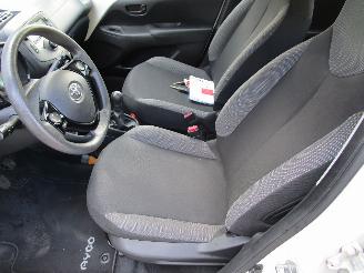 Toyota Aygo Airco Radio 5-Drs picture 14