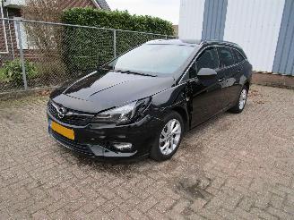 Voiture accidenté Opel Astra 1.2 Navi Camera Nw Motor 2021/11