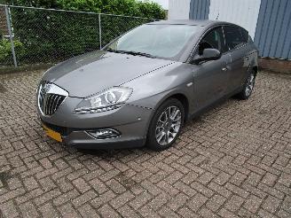 Coche accidentado Lancia Delta 1.8 16V Automaat 200 PK 2011/4