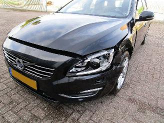 Volvo V-60 2.4 D5 Hybride Navi Clima picture 5