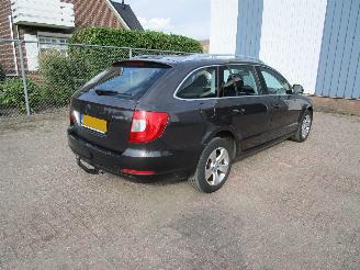 Skoda Superb 1.8 TSI DSG Navi Clima picture 4