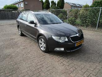 Skoda Superb 1.8 TSI DSG Navi Clima picture 3