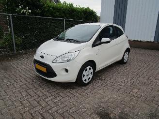 skadebil auto Ford Ka Airco Radio/CD 2011/12
