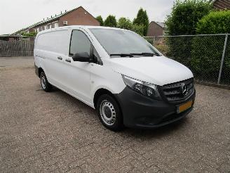 Mercedes Vito 111 CDI Lang Navi 6-Bak picture 3