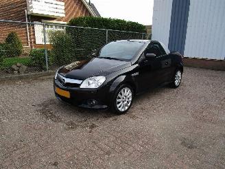 škoda osobní automobily Opel Tigra 1.4 16V Automaat 73.000 KM Leder 2008/1