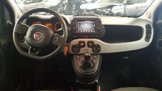 Fiat Panda 1.0 Hybrid Garmin Cross picture 9