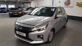 krockskadad bil auto Mitsubishi Space-star 1.2 12V HATC.  BENZ 1.193CC 52KW 71PK 2021/11