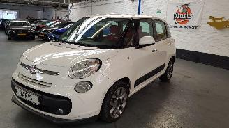 Schadeauto Fiat 500L 1.4 16V MPV  BENZ 1.368CC 70KW 95PK 2012/10